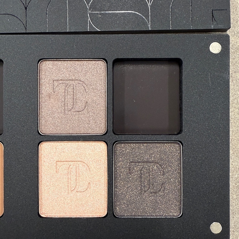 Rare Inglot x Jennifer Lopez Eyeshadow  Palette - Picture 2 of 6